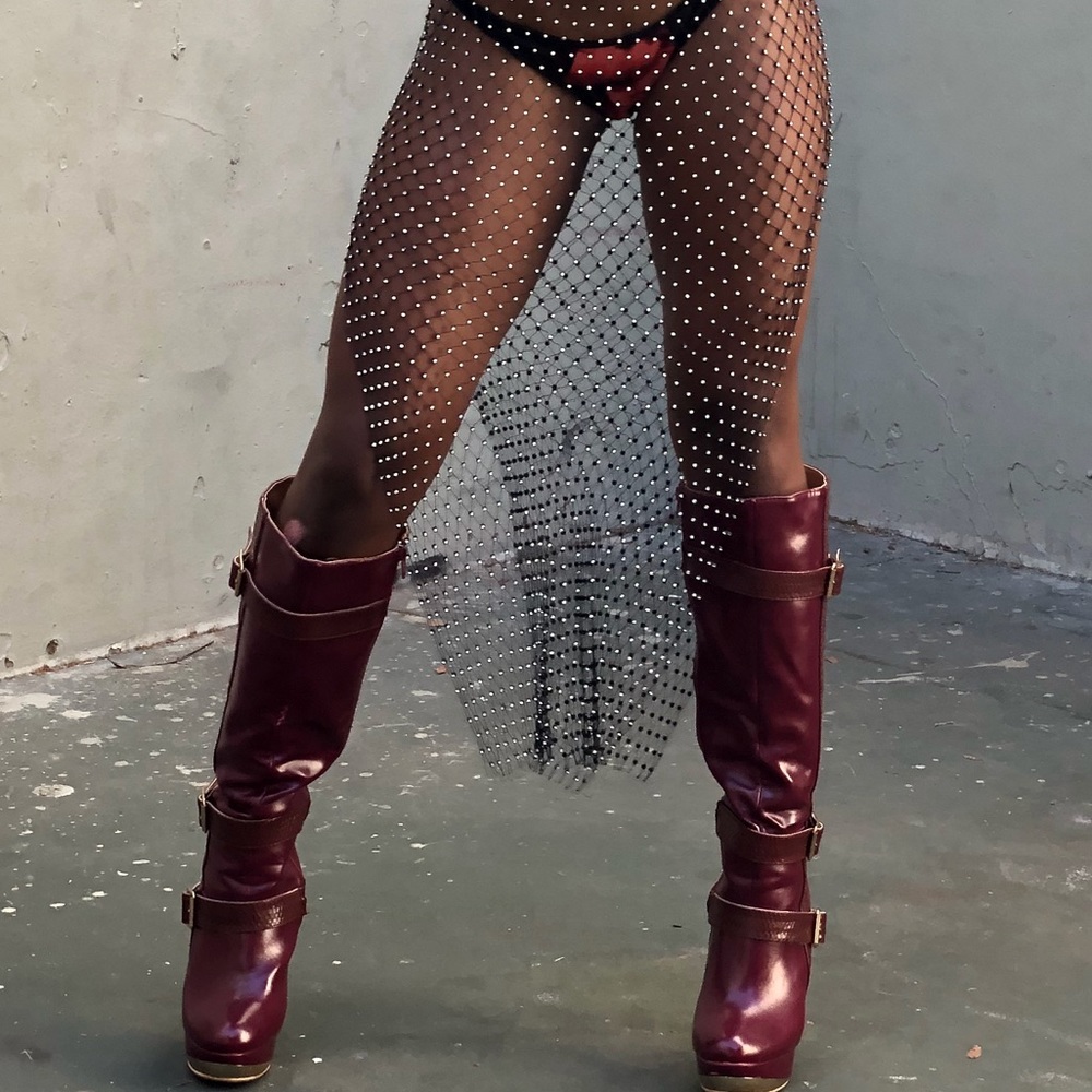 Thigh high Boots. @thcbleulite curated thrift find